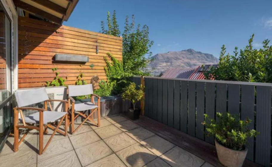 Fantastic Views, Close To Town 2 Bedroom Apartment Queenstown Eksteriør billede